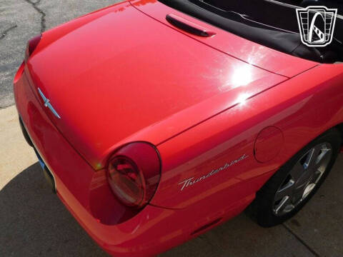 2002 Ford Thunderbird Deluxe