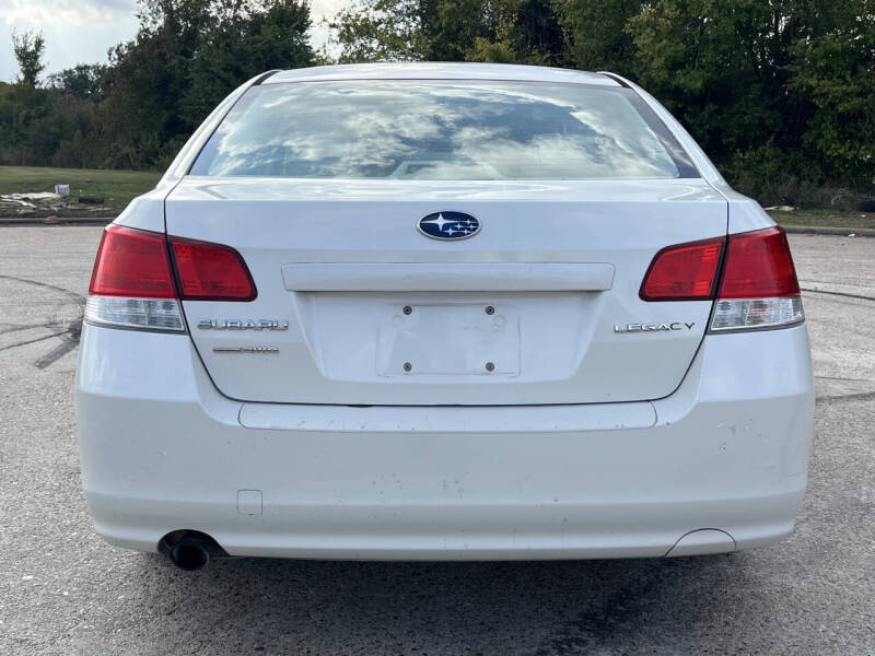 2013 Subaru Legacy 2.5i Premium