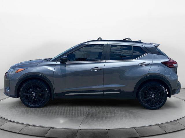 2021 Nissan Kicks SR