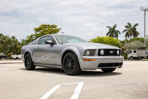 2006 Ford Mustang GT Deluxe