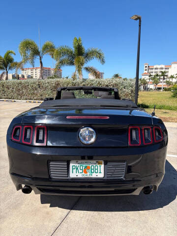 2014 Ford Mustang V6