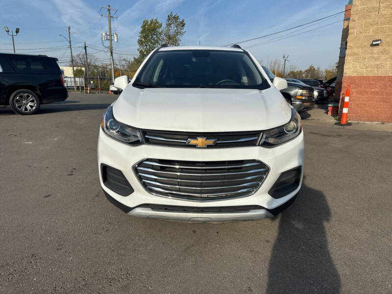 2022 Chevrolet Trax LT photo 3