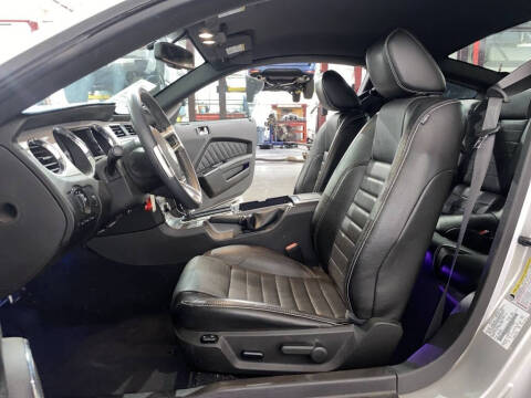 2010 Ford Mustang V6