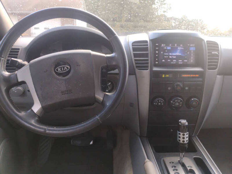 2005 Kia Sorento LX