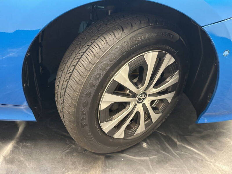 2022 Toyota Prius LE AWD-e