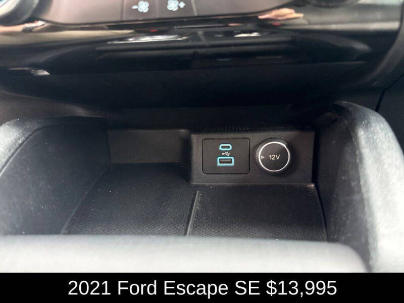 2021 Ford Escape SE