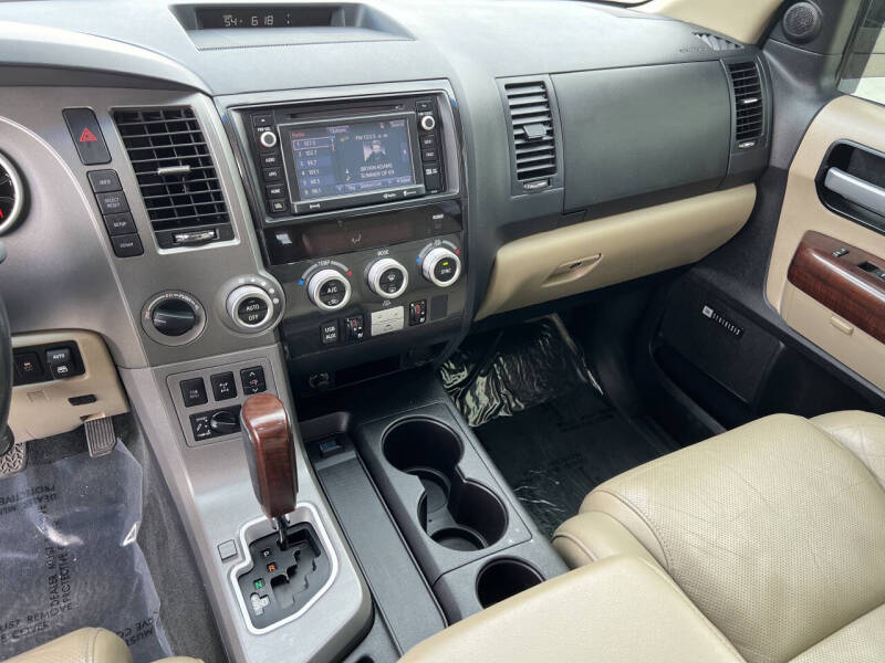 2016 Toyota Sequoia Platinum