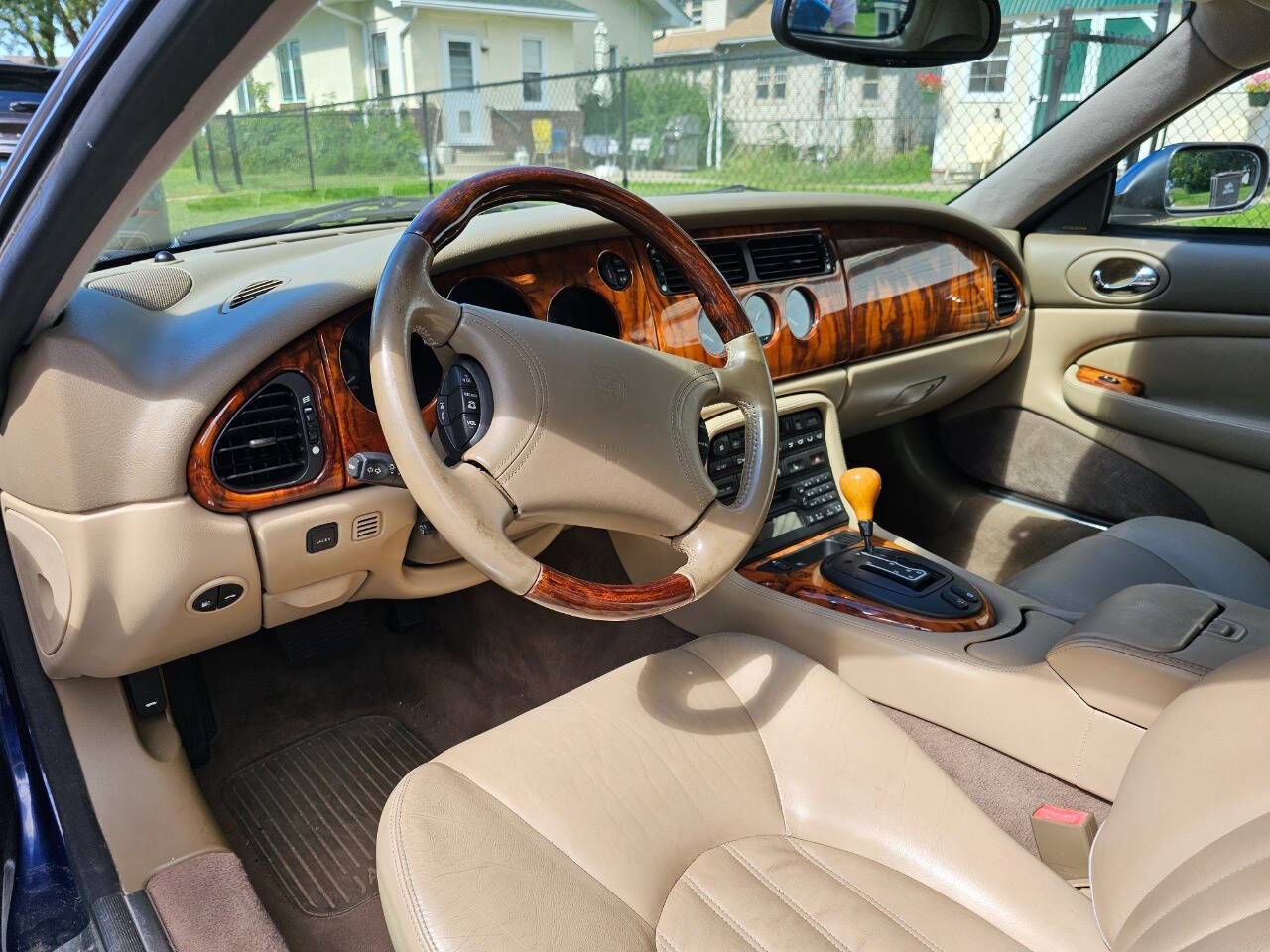 1998 Jaguar XK-Series 143