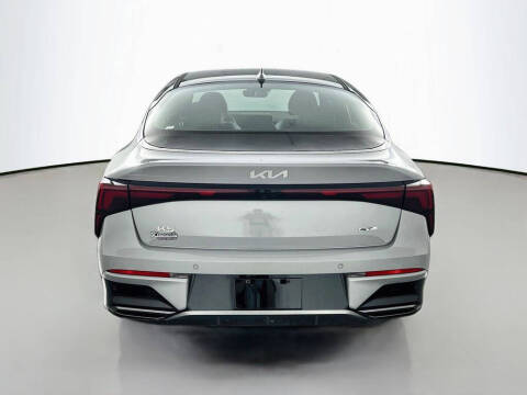 2025 Kia K5