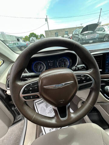 2017 Chrysler Pacifica Touring