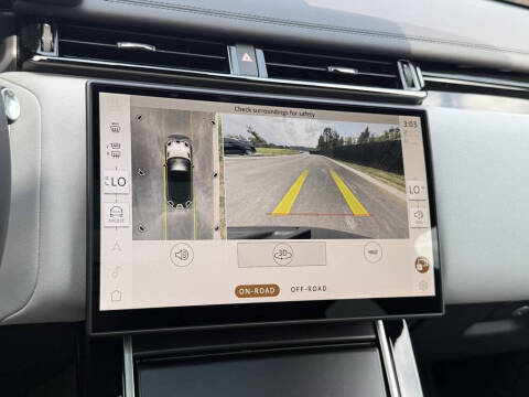 2026 Land Rover Range Rover Velar P250 Dynamic SE