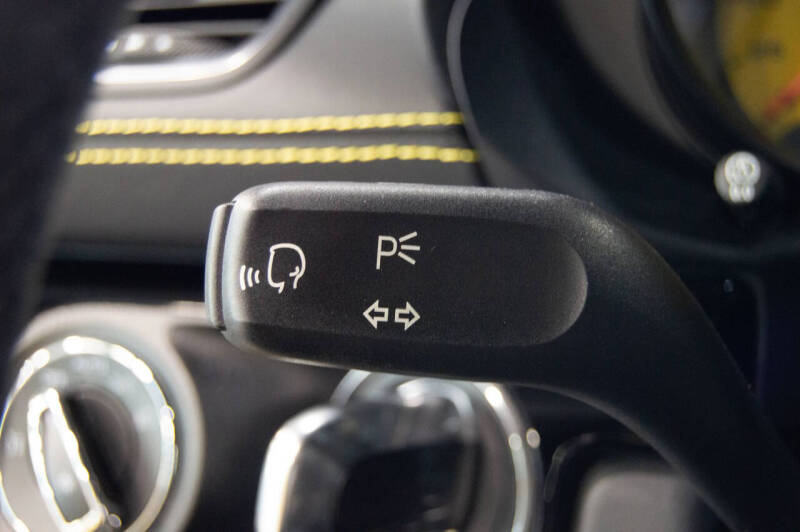 2020 Porsche 718 Cayman