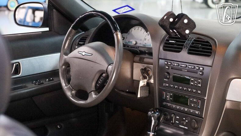 2002 Ford Thunderbird Deluxe