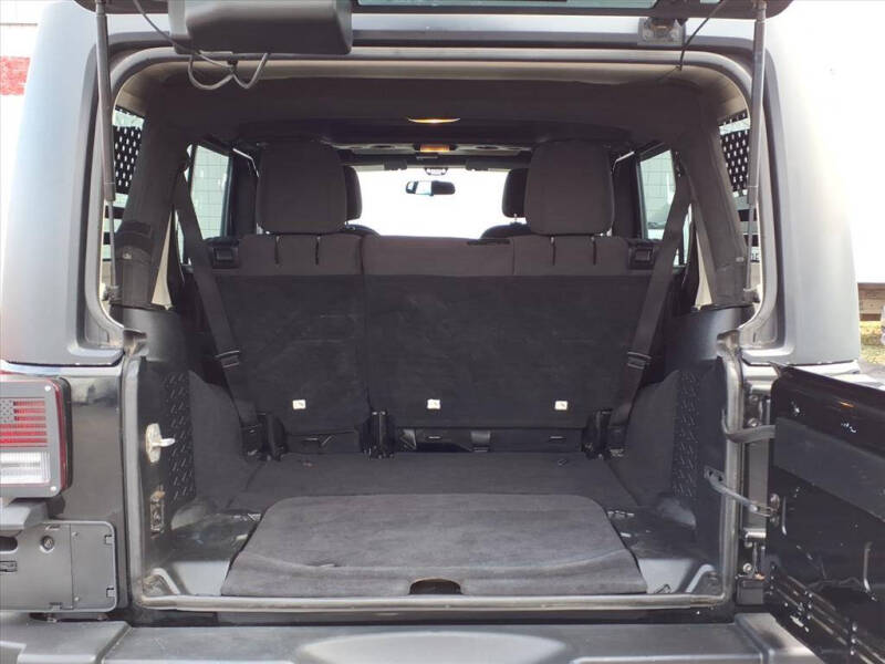 2013 Jeep Wrangler Unlimited Freedom Edition