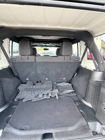 2016 Jeep Wrangler Unlimited Sahara