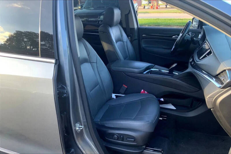 2021 Buick Enclave Essence