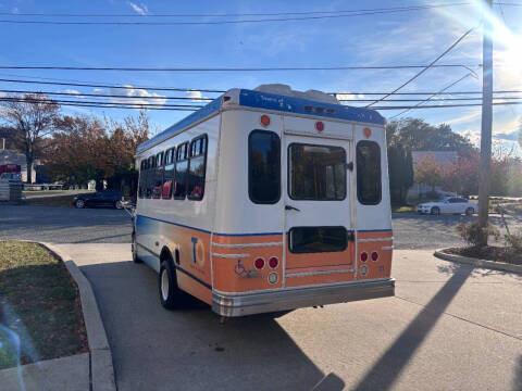 2015 Ford E-Series E-450 SD