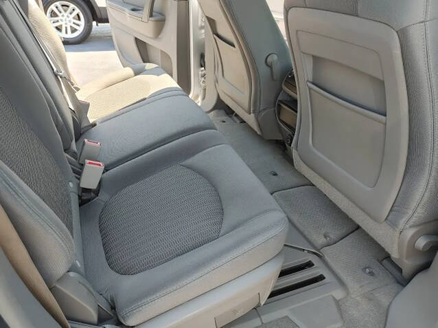 2017 Chevrolet Traverse LS