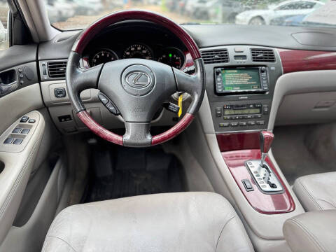 2004 Lexus ES 330