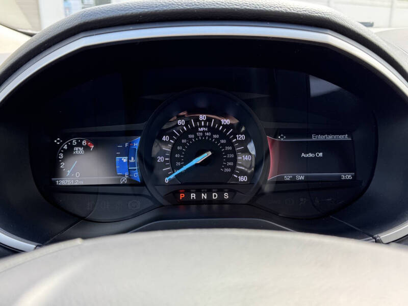 2019 Ford Edge SEL - Photo 17