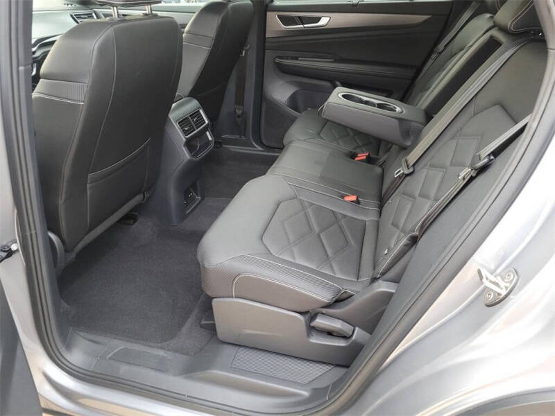 2025 Volkswagen Atlas Cross Sport SE