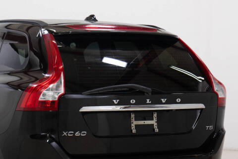 2017 Volvo XC60 T5 Dynamic