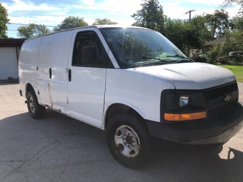 2009 Chevrolet Express Cargo for sale at Midland Commercial. Chicago Cargo Vans & Truck in Bridgeview IL
