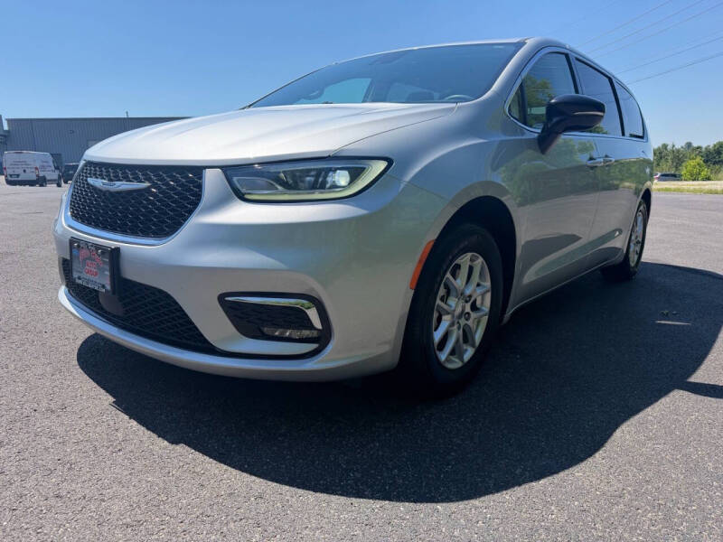 2024 Chrysler Pacifica Touring L