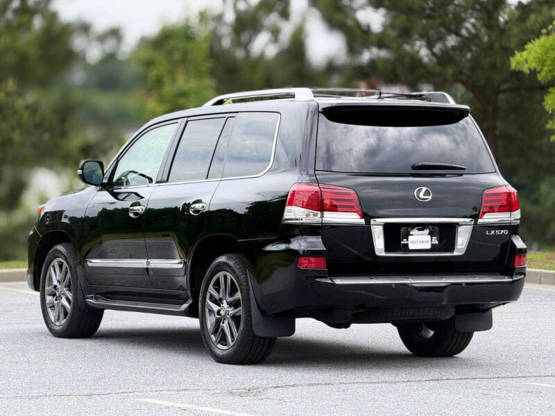 2015 Lexus LX 570