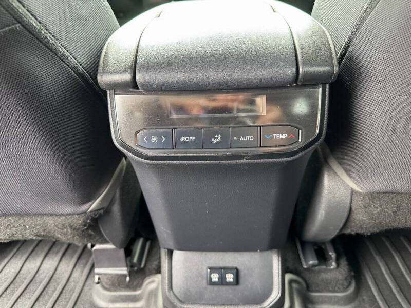 2020 Toyota Highlander L