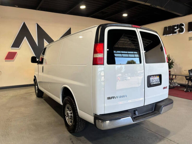 2018 GMC Savana 2500