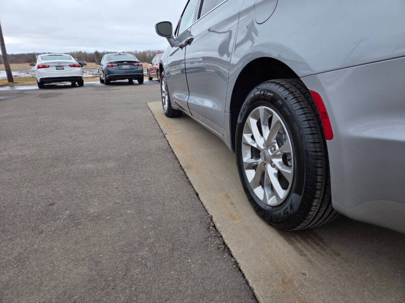 2021 Chrysler Pacifica Touring L