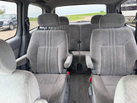 2000 Toyota Sienna LE