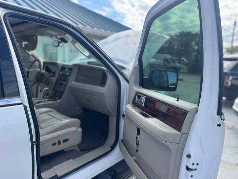 2011 Lincoln Navigator