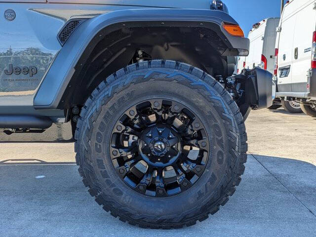 2026 Jeep Gladiator Sport