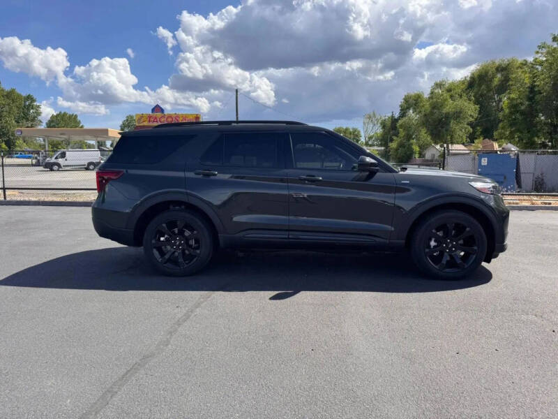 2023 Ford Explorer ST-Line
