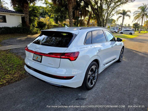 2021 Audi e-tron quattro Premium