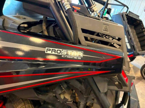 2018 Polaris Razor