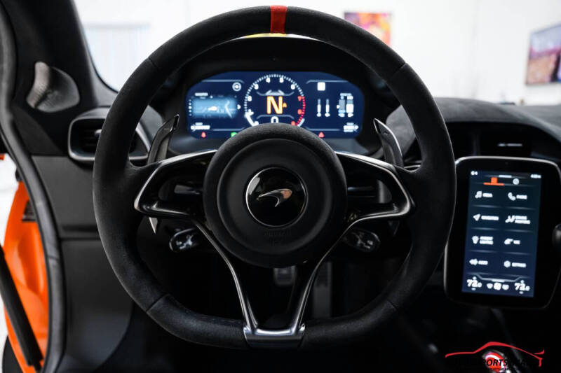 2023 McLaren Artura
