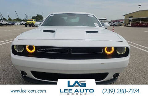 2015 Dodge Challenger SXT Plus