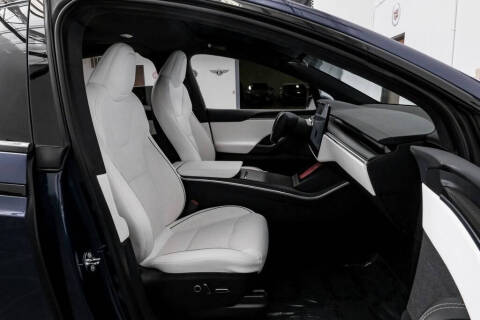 2023 Tesla Model X Plaid