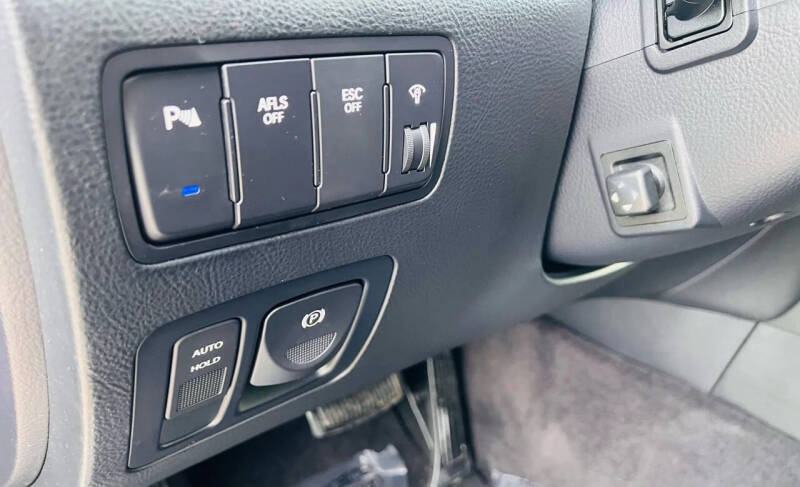 2011 Hyundai Genesis 4.6L V8