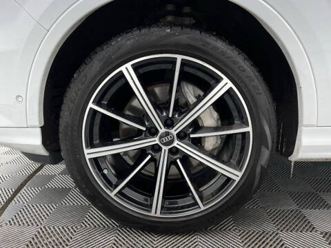 2022 Audi Q7 quattro Premium Plus 55 TFSI