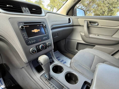 2017 Chevrolet Traverse LS