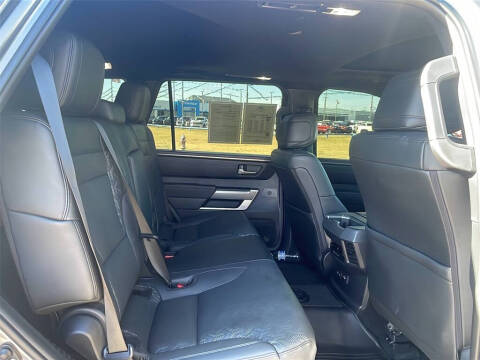 2025 Toyota Sequoia SR5