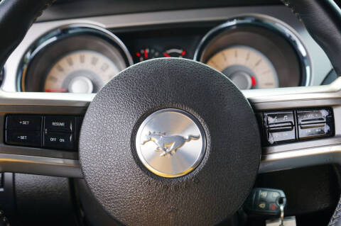 2012 Ford Mustang V6