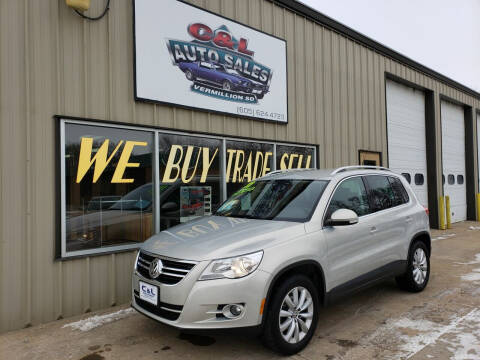2011 Volkswagen Tiguan for sale at C&L Auto Sales in Vermillion SD