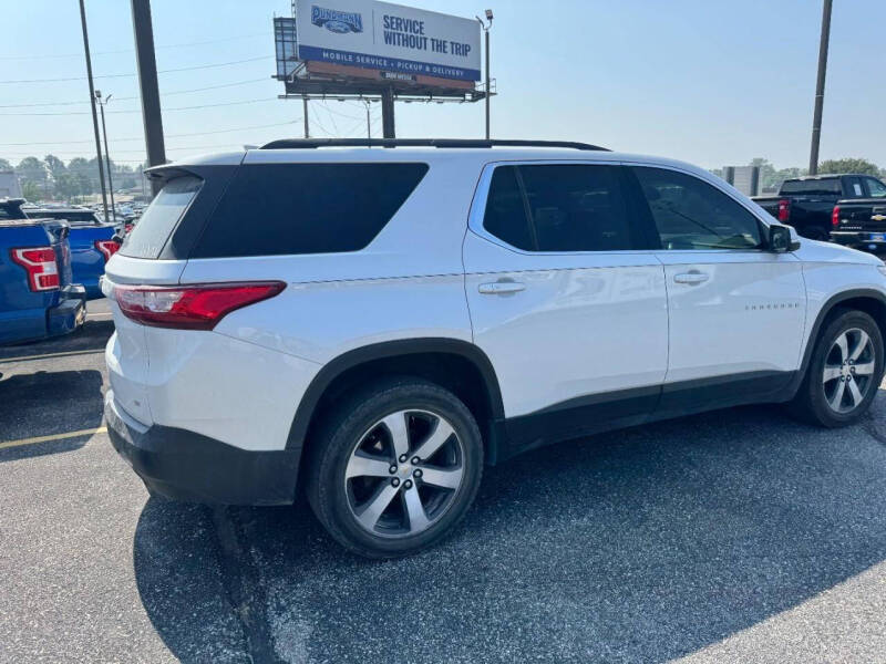 2021 Chevrolet Traverse LT Leather
