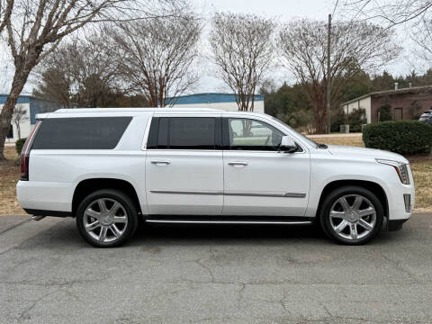 2018 Cadillac Escalade ESV Luxury
