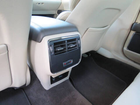 2017 Lincoln Continental Select